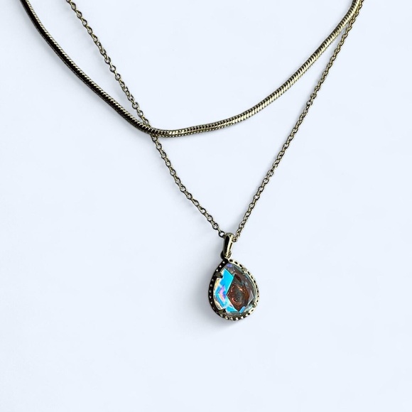 Kendra Scott Double Layered Gold Chain Necklace with Iridescent Pendant - Picture 6 of 8